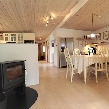 M163-vaeggerlose-liljevej-5 * Bøtø By